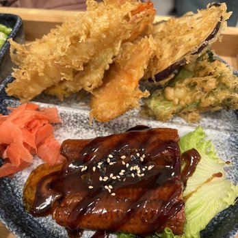 Hanami - Bento box with unagi and mixed tempura - Ramen Near Me - San Leandro, California