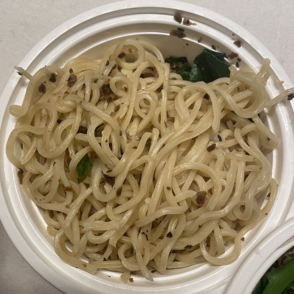 Dan Dan noodles after mixing Dan Dan noodles after mixing