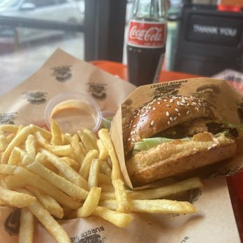Burger District LA - Single - Burgers Near Me - Los Angeles, California Burger District LA - Single - Burgers Near Me - Los Angeles, California