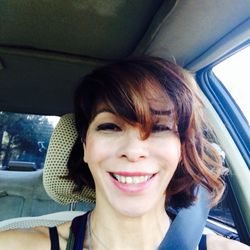 Vivian Luong - Vivian's haircut