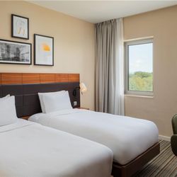 Hilton Frankfurt Airport - Guest room