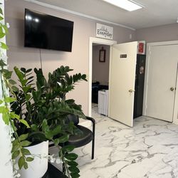 B Beautiful Dominican Salon - Wash stations