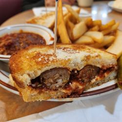 Keno's Sports Bar & Grill - Sausage Sandwich