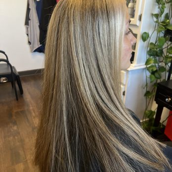 An Epic Salon - Heavy deluxe Highlights by Steph - Hair Salons Near Me - Sparks, Nevada An Epic Salon - Heavy deluxe Highlights by Steph - Hair Salons Near Me - Sparks, Nevada