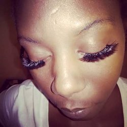 BeLuxury Hair and Eyelashes Boutique