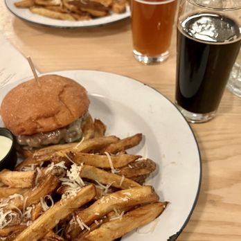 Field Brewing - Brewpubs Near Me - Westfield, Indiana