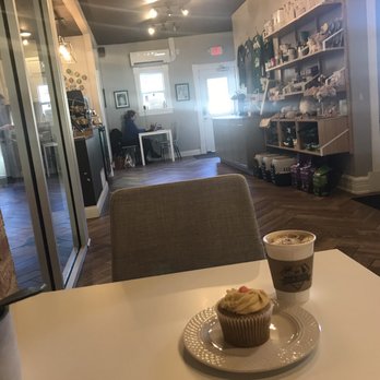 Gem City Catfé - Coffee And A Vegan Cupcake - Coffee & Tea Near Me - Dayton, Ohio