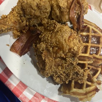Daisy Mae’s - Chicken and waffles - Breakfast & Brunch Near Me - New Orleans, Louisiana Daisy Mae’s - Chicken and waffles - Breakfast & Brunch Near Me - New Orleans, Louisiana