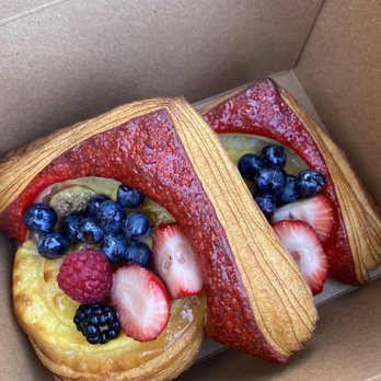 Goat Tree - Fruit pastries - Cafes Near Me - Santa Barbara, California Goat Tree - Fruit pastries - Cafes Near Me - Santa Barbara, California