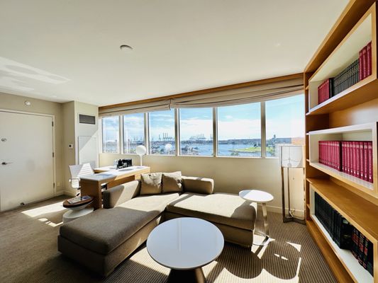 Hyatt Regency Long Beach by null