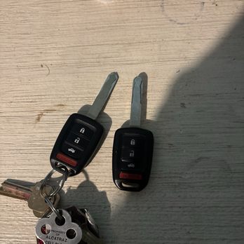 TJay Locksmith - Side by side of the new and old key can't even tell them apart - Keys & Locksmiths Near Me TJay Locksmith - Side by side of the new and old key can't even tell them apart - Keys & Locksmiths Near Me