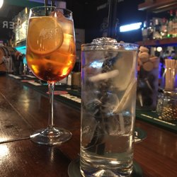 Ginger - Aperol spritz happy hour