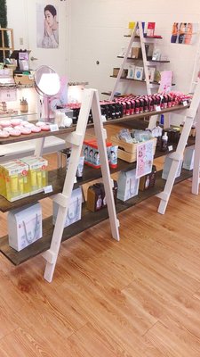 Hallyu Cosmetics by null