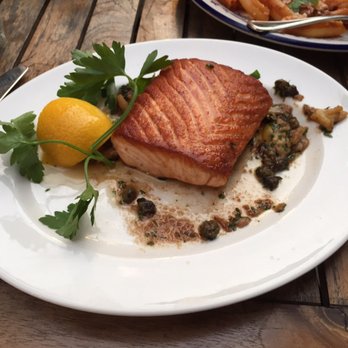 Gilt Bar - Salmon with capers! - New American Near Me - Chicago, Illinois