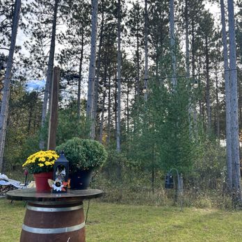 Red Pine Winery - Wine Tasting Room Near Me - Cambridge, Minnesota