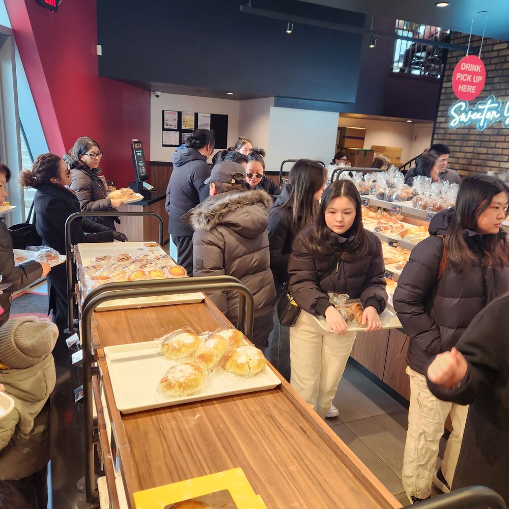 85°C Bakery Cafe-Flushing - Long line - Bakeries Near Me - Flushing, New York 85°C Bakery Cafe-Flushing - Long line - Bakeries Near Me - Flushing, New York