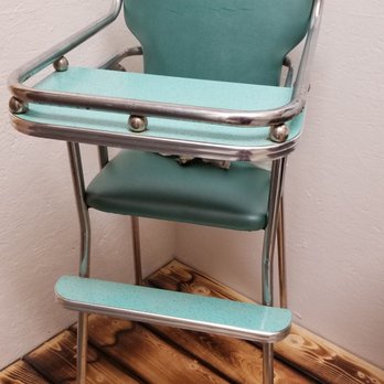 Smokehouse 93 - Highchair - Barbeque Near Me - Invermere, British Columbia