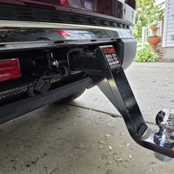 Dan's Service Center - The hitch with the receiver bar installed. As mentioned in the review, the 8 inch drop enables my trailers to ride level down the road.