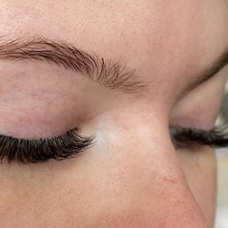 Jasmi Beauty & Threading - Hybrid full set lashes for my beautiful client