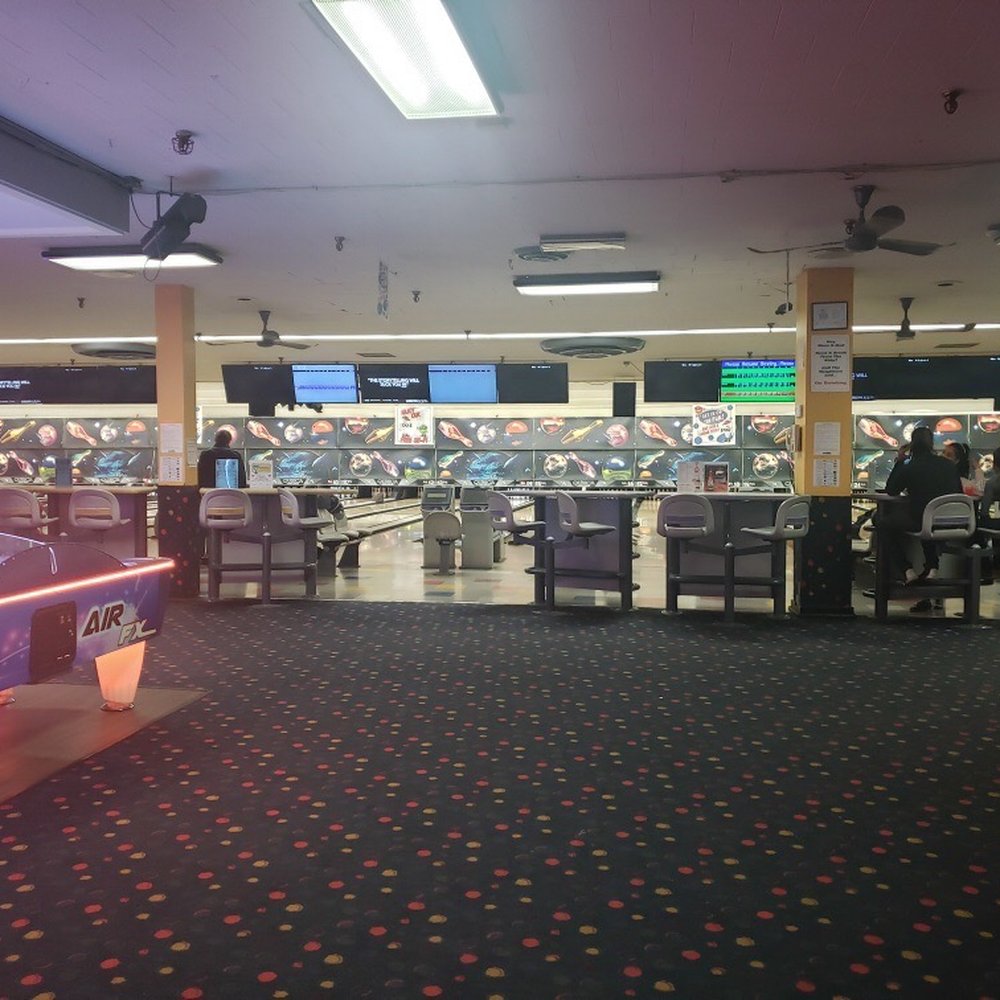 Bowling alley