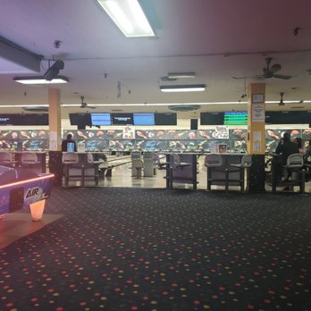 Linden Lanes - Bowling alley - Nightlife Near Me - Linden, New Jersey Linden Lanes - Bowling alley - Nightlife Near Me - Linden, New Jersey