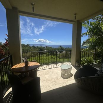 Hotel Wailea Maui - Oceanfront balcony - Hotels Near Me - Wailea, Hawaii Hotel Wailea Maui - Oceanfront balcony - Hotels Near Me - Wailea, Hawaii