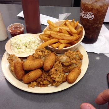Southern Lunch - Fried oysters are fat juicy and delish - Southern Near Me - Lexington, North Carolina Southern Lunch - Fried oysters are fat juicy and delish - Southern Near Me - Lexington, North Carolina