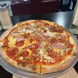 Meat Lover 's Pizza Meat Lover 's Pizza