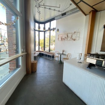 Faria Bakery - Inside - Bakeries Near Me - Sacramento, California