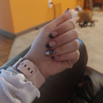 Vivi Nails Spa - The newest design I got (as always by Bao) - Nail Salons Near Me - Las Vegas, Nevada