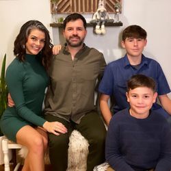 Dr. Ian Ahearn, Lauren, Landon and Lex