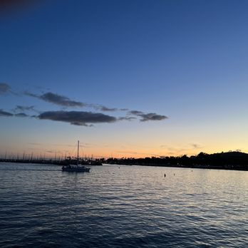Bluewater Grill - Seafood Near Me - Santa Barbara, California