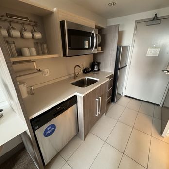 Home2 Suites by Hilton Largo - Dishwasher, fridge & freezer, microwave and fully stocked clean dishes - Hotels Near Me - Largo, Florida Home2 Suites by Hilton Largo - Dishwasher, fridge & freezer, microwave and fully stocked clean dishes - Hotels Near Me - Largo, Florida