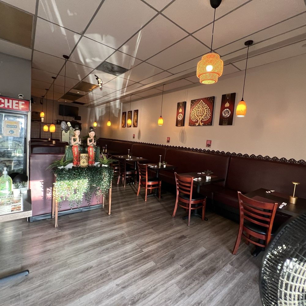 Thai Chef Cuisine - Inside - Thai Near Me - Azusa, California Thai Chef Cuisine - Inside - Thai Near Me - Azusa, California