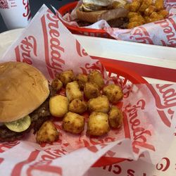 Freddy's Frozen Custard & Steakburgers