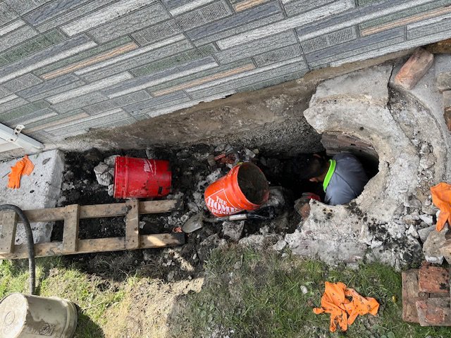 Slide of Suburban Sewer Experts