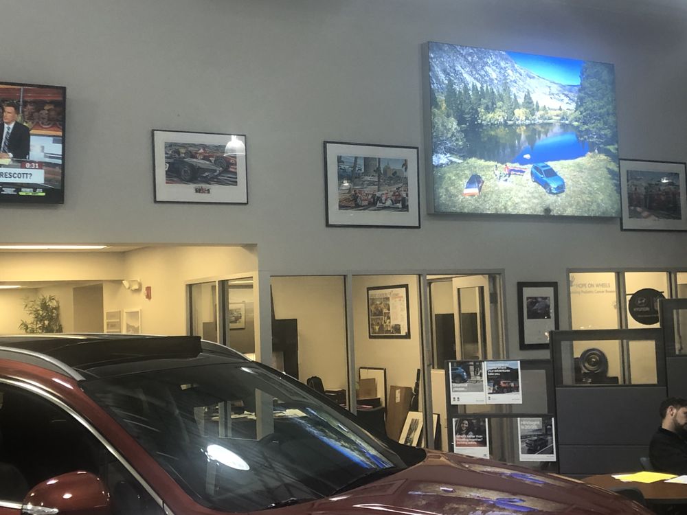 MIKE CAMLIN HYUNDAI OF GREENSBURG 13 Photos 5162 US30, Greensburg