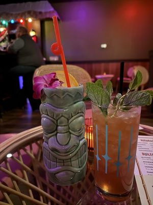 Starbird Lounge by null