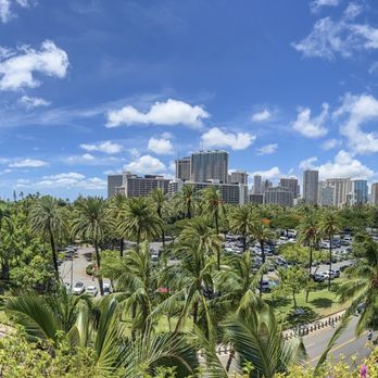The Kini Room - Stunning panoramic view from the dining area. - Hawaiian Near Me - Honolulu, Hawaii The Kini Room - Stunning panoramic view from the dining area. - Hawaiian Near Me - Honolulu, Hawaii