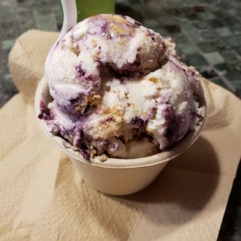 The Keep - Kiddie size blueberry cheesecake. Delish. - Ice Cream & Frozen Yogurt Near Me - Cumberland, Rhode Island