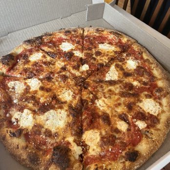 Heartbreakers Pizza - Pizza Near Me - Ottawa, Ontario Heartbreakers Pizza - Pizza Near Me - Ottawa, Ontario