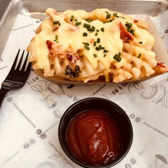 Boxi Park - Lobster waffle fries and hollandaise sauce. Only $5.00 (wow) - Bars Near Me - Orlando, Florida Boxi Park - Lobster waffle fries and hollandaise sauce. Only $5.00 (wow) - Bars Near Me - Orlando, Florida