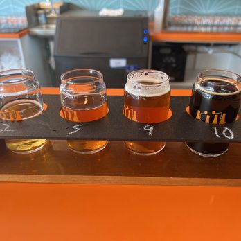 Beer on the Wall - Elmhurst - Beer Bar Near Me - Elmhurst, Illinois
