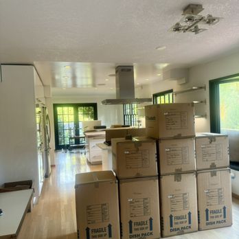 Elite Moving - kitchen all packed up n ready - Movers Near Me Elite Moving - kitchen all packed up n ready - Movers Near Me