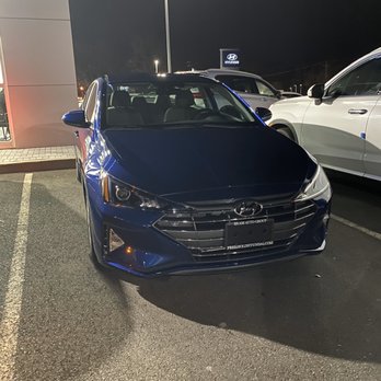 Freehold Hyundai - 2020 Hyundai Elantra in Lakeside Blue - Car Dealers Near Me - Freehold, New Jersey