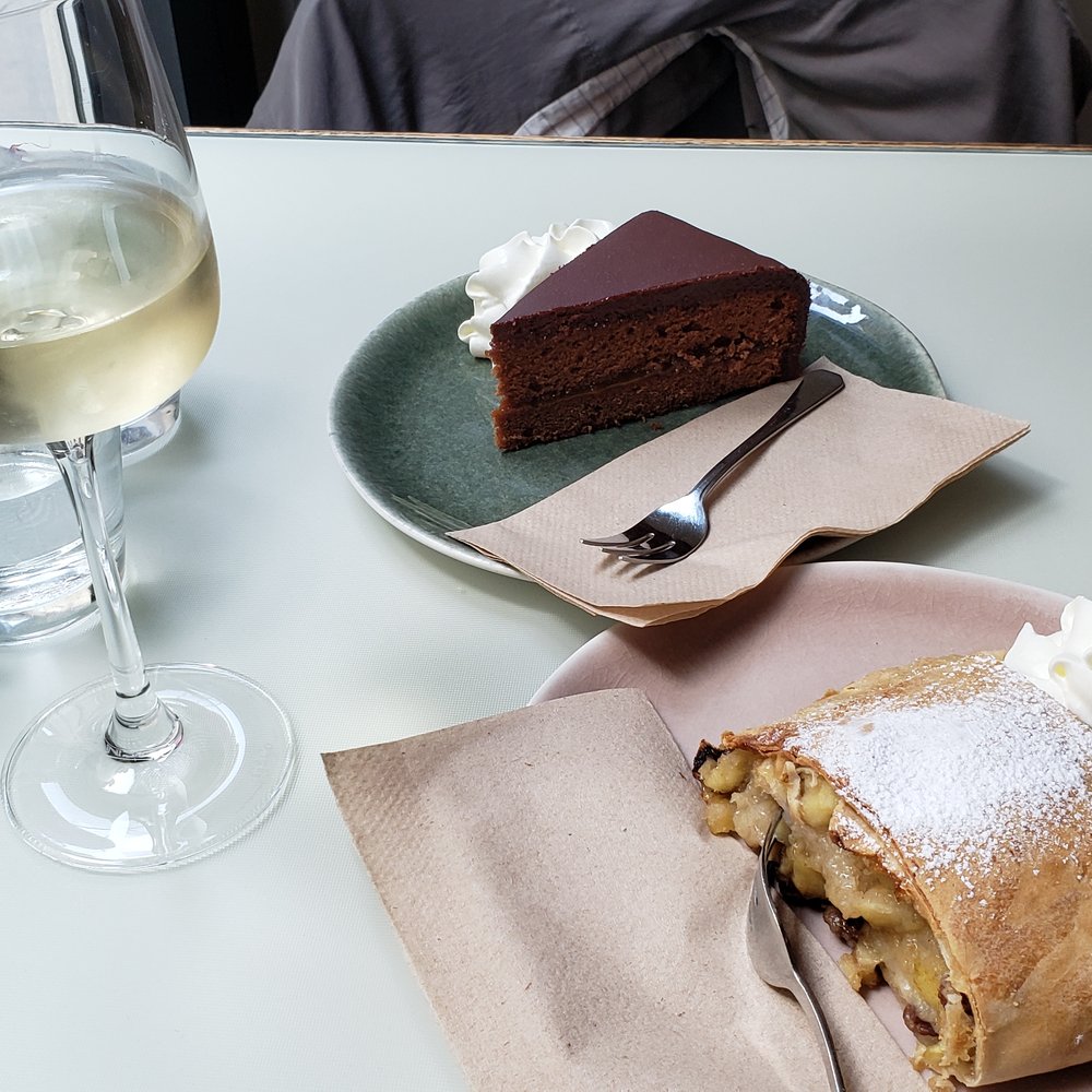 Mocarello - Desserts Near Me - Vienna, 9 Mocarello - Desserts Near Me - Vienna, 9