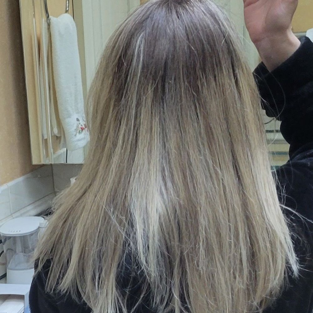 Design dei Capelli - Completely skipped over or missed highlighting the back of my head. - Hair Salons Near Me - Arvada, Colorado Design dei Capelli - Completely skipped over or missed highlighting the back of my head. - Hair Salons Near Me - Arvada, Colorado