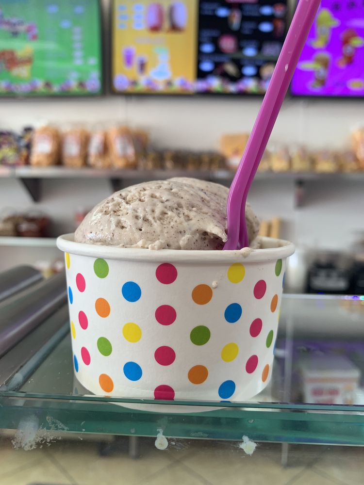 La Michoacana Ice Cream VIP, Lynwood Roadtrippers