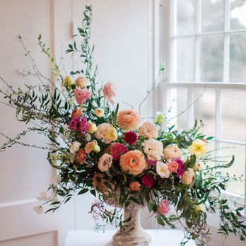 Simplified Celebrations - Classic ceremony floral decor by Simplified Celebrations - Wedding Planning Near Me - Richland, Washington Simplified Celebrations - Classic ceremony floral decor by Simplified Celebrations - Wedding Planning Near Me - Richland, Washington