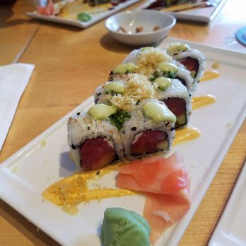 SuViche - Sushi and Ceviche - Miami roll - Sushi Bars Near Me - Miami Beach, Florida